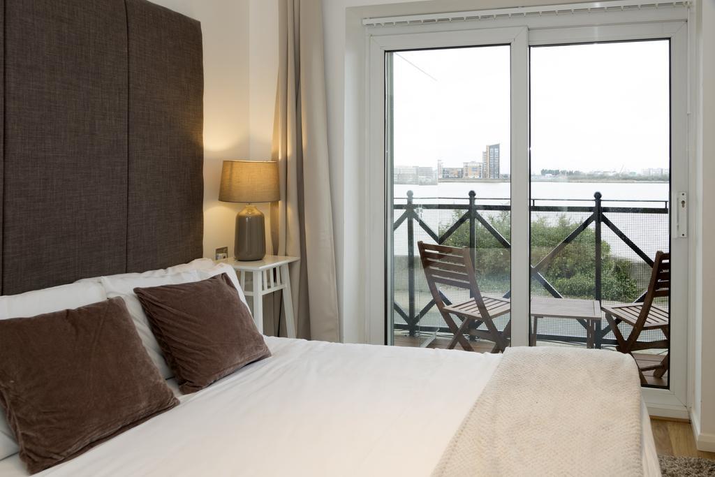 Quiet Riverside Apartment Londres Exterior foto